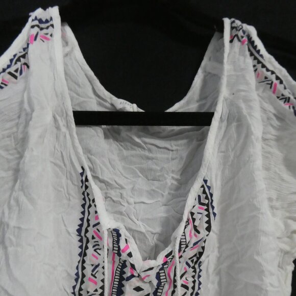 AEROPOSTALE | medium | Bohemian Embroidered Cold-Shoulder Blouse - Picture 5 of 16